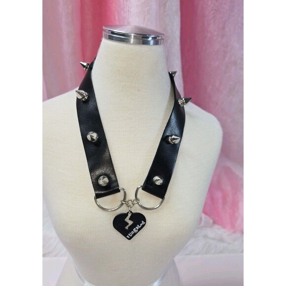 Jewelry Lot Skull Spooky Gothic Skeleton Theme Clean Curated Bundle Free Gift - Picture 4 of 16